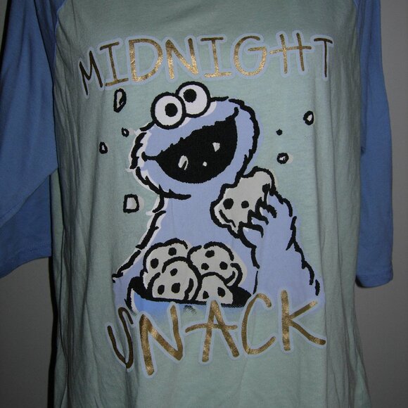 Sesame Street Cookie Monster Midnight Snack Pajama Top 1X - Picture 2 of 3